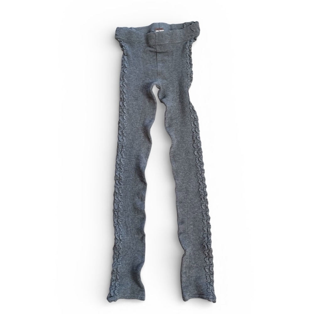 FREE PEOPLE Leggings Ruffle Detail on the sides Size Small NWT